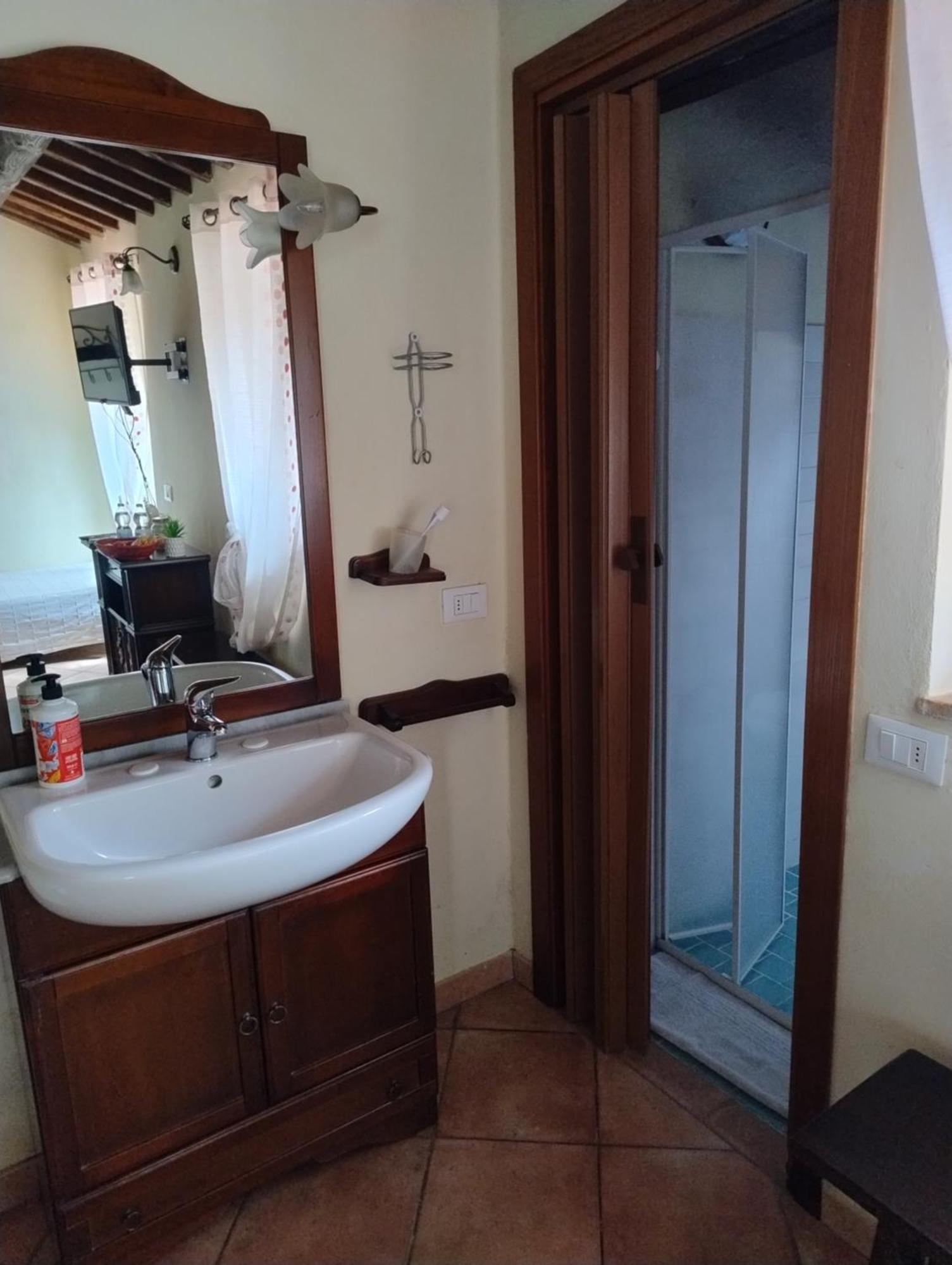 La Strega Ubriaca Bed & Breakfast Коле Вал д'Елза Екстериор снимка